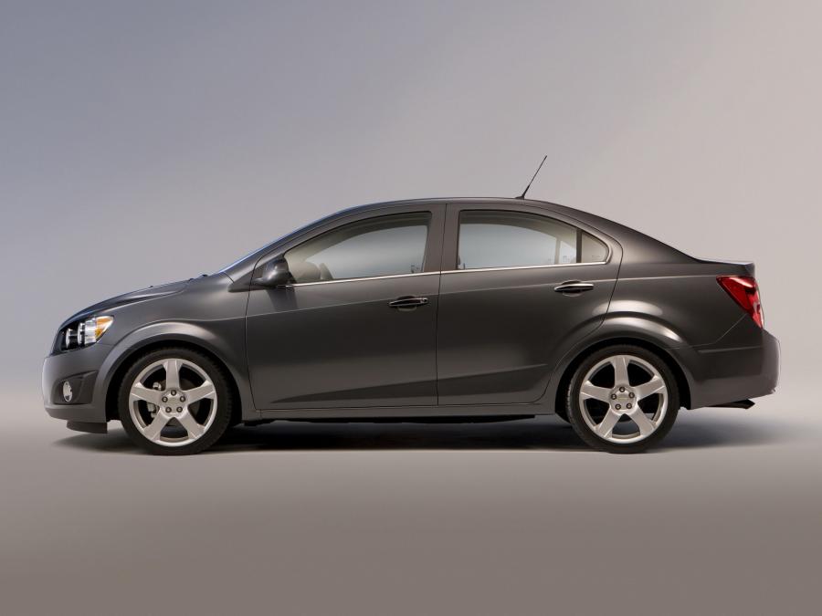  Chevrolet Sonic Sedan 2011 года  (фото 3 из 27)